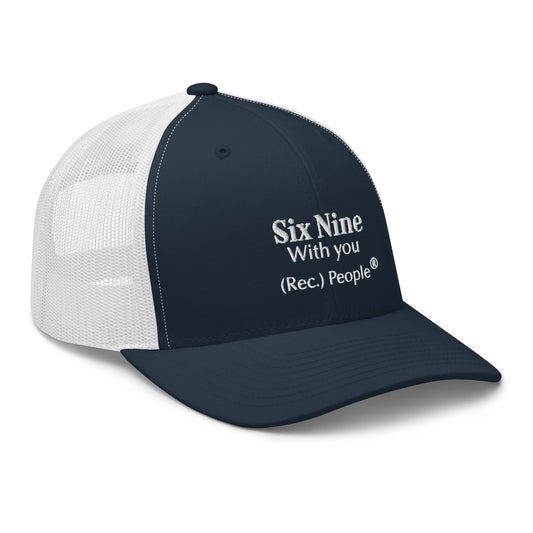 Six Nine gorra trucker mensaje blanco (3 colores)